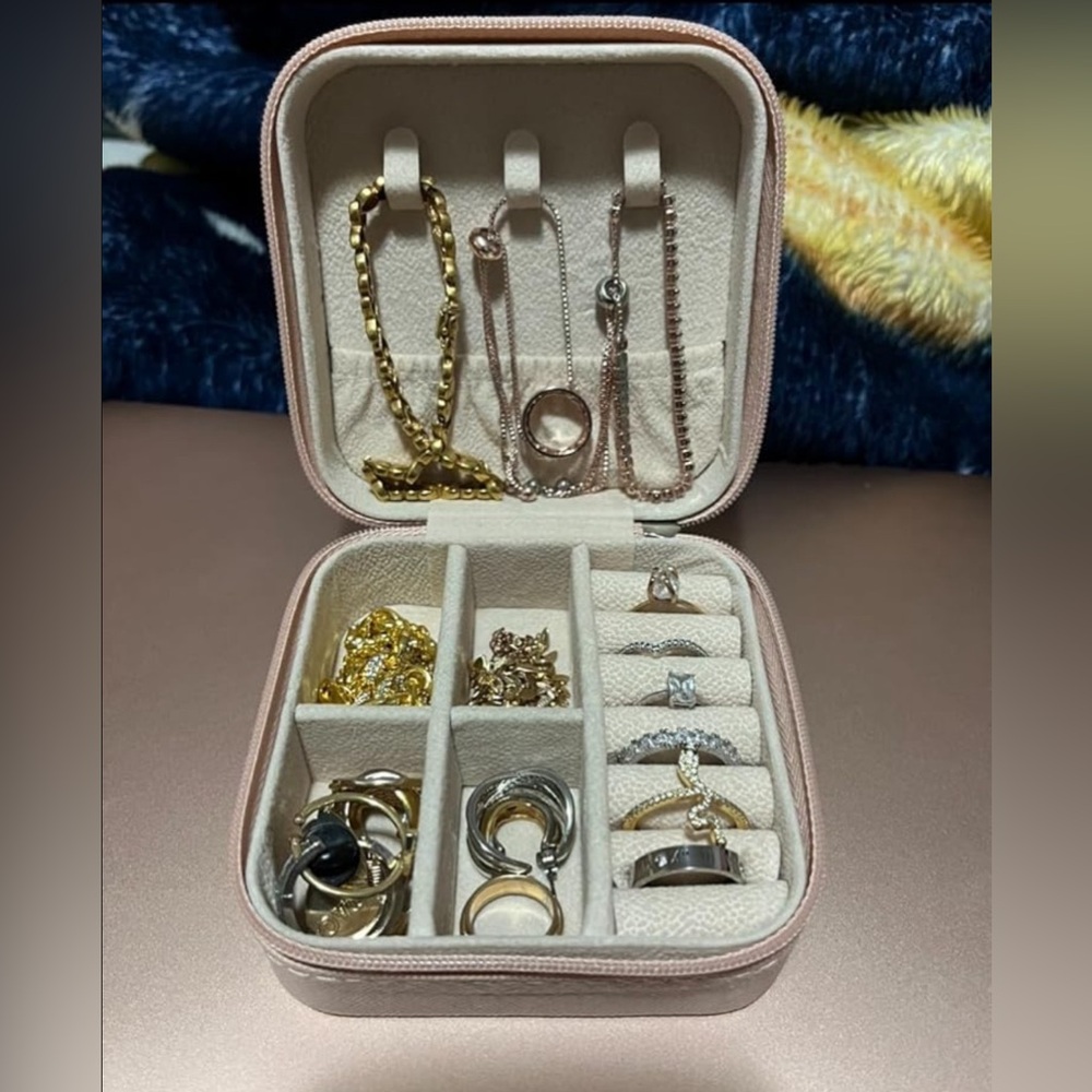 Pink Jewelry Organizer